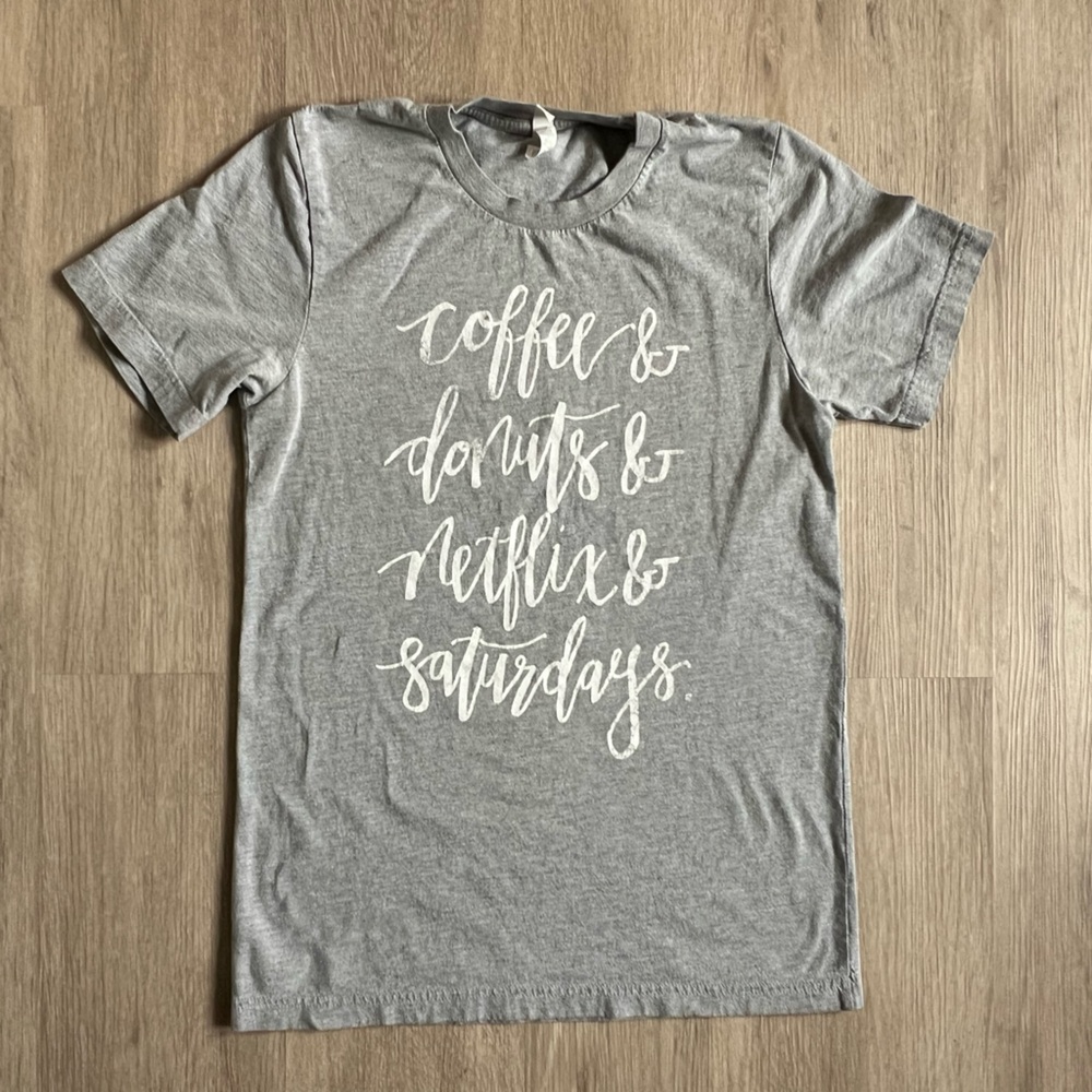 Busy Women Coffee Netflix Saturday graphic Heather Gray T-Shirt Small